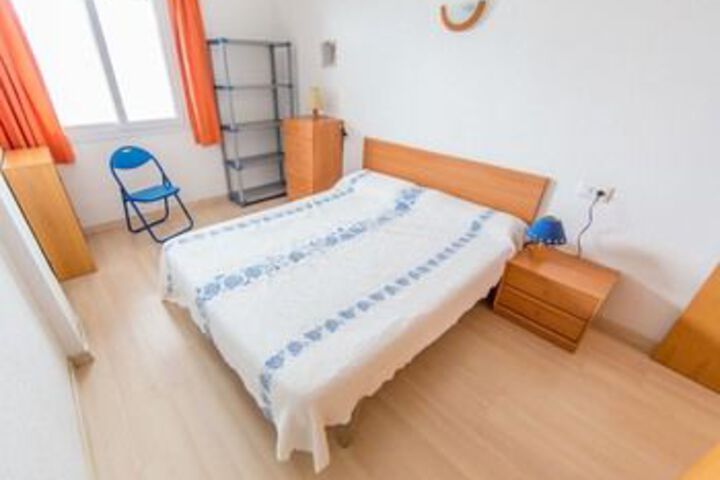 Room 6 of 24