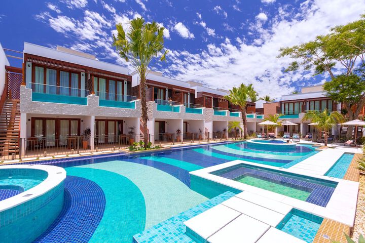 Pool 93 of 149