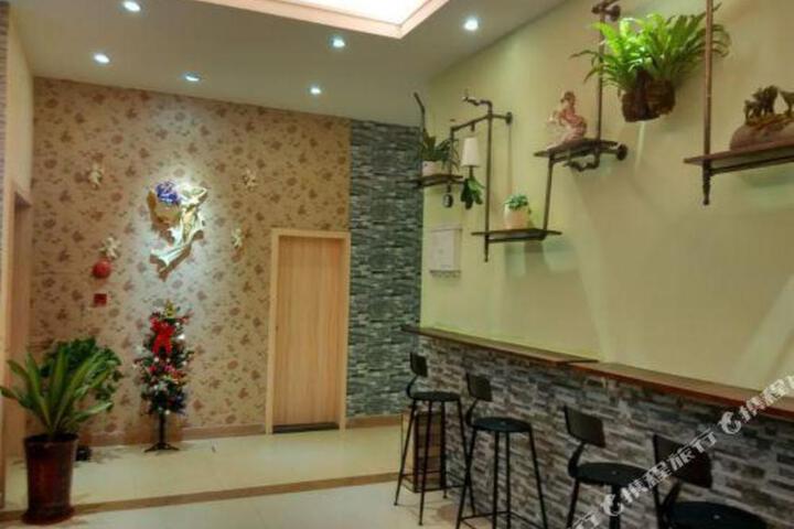 Bafang Express Hotel (Dongguan Houjie Shanmei Subway Station)