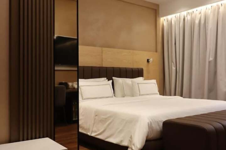Room 58 of 112