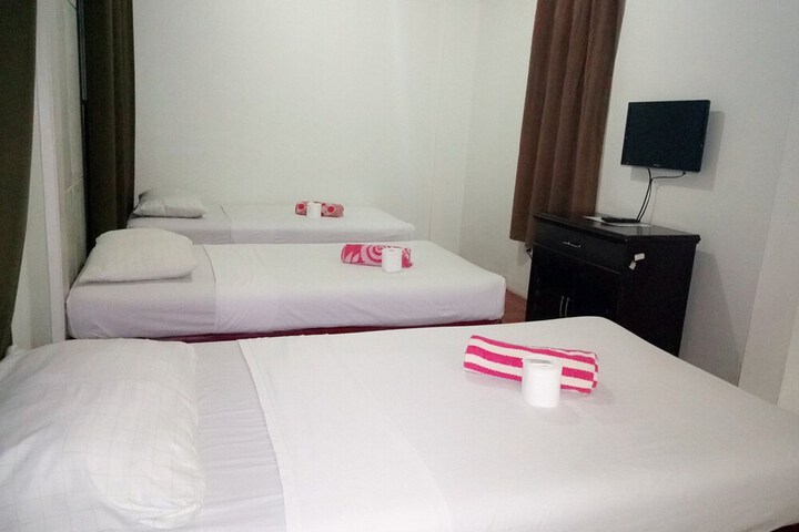 Room 12 of 37