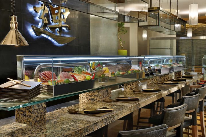 Dining 70 of 114