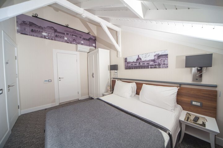 Room 29 of 130