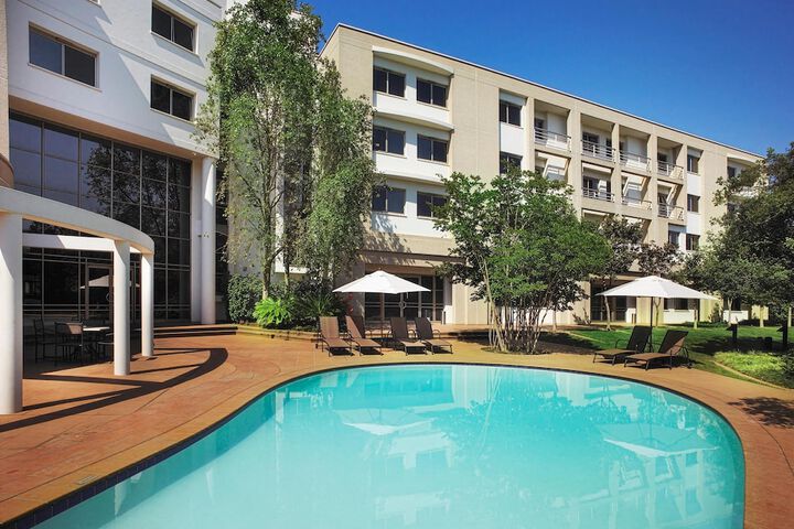 Hotel with Pool