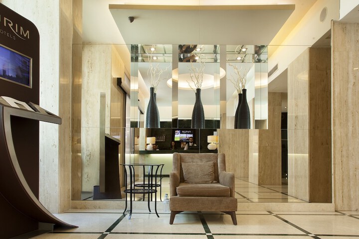 Guest Lobby