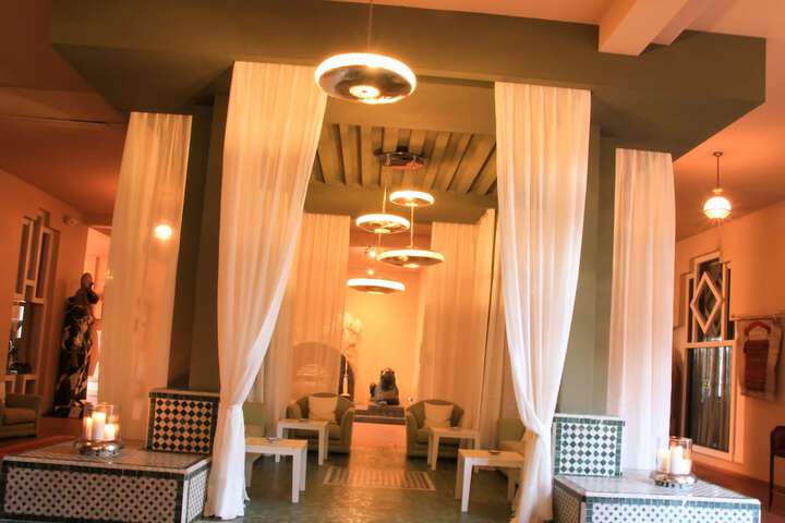 Guest Lobby