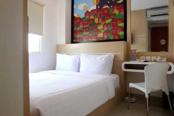 Room 15 of 34