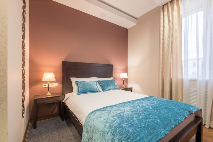 Room 3 of 43