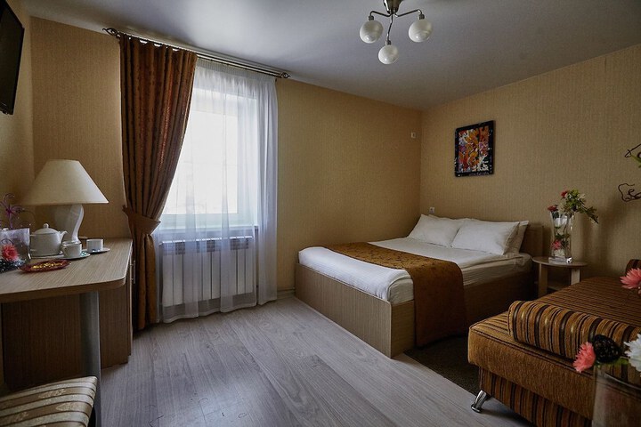 Room 5 of 48