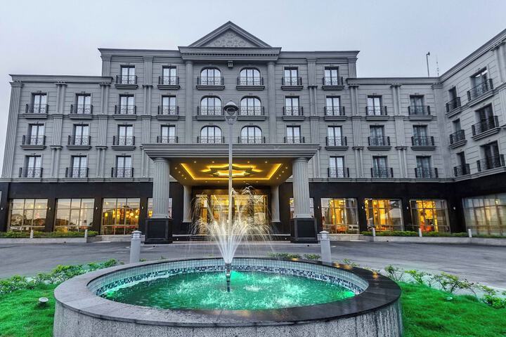 Js Signature Hotel