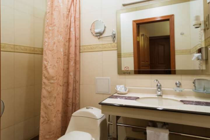 Room 42 of 92