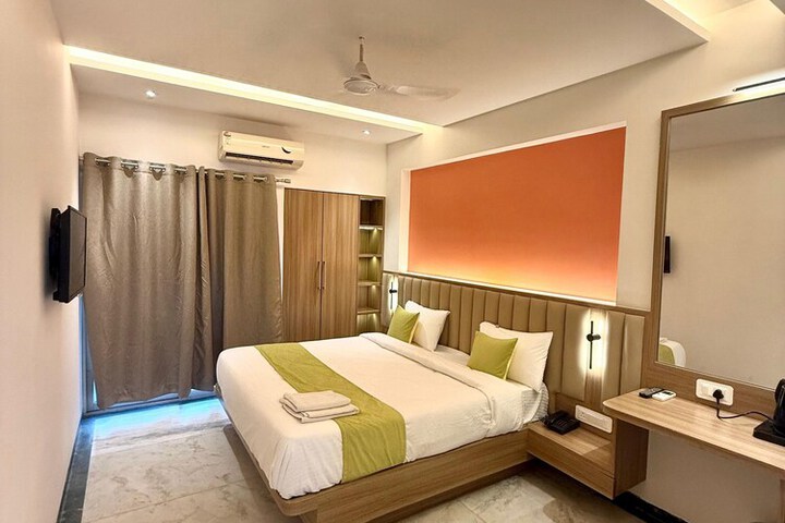 Room 19 of 44
