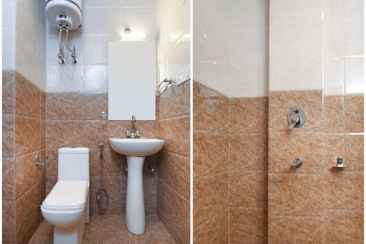 OYO 15699 Hotel Conifer