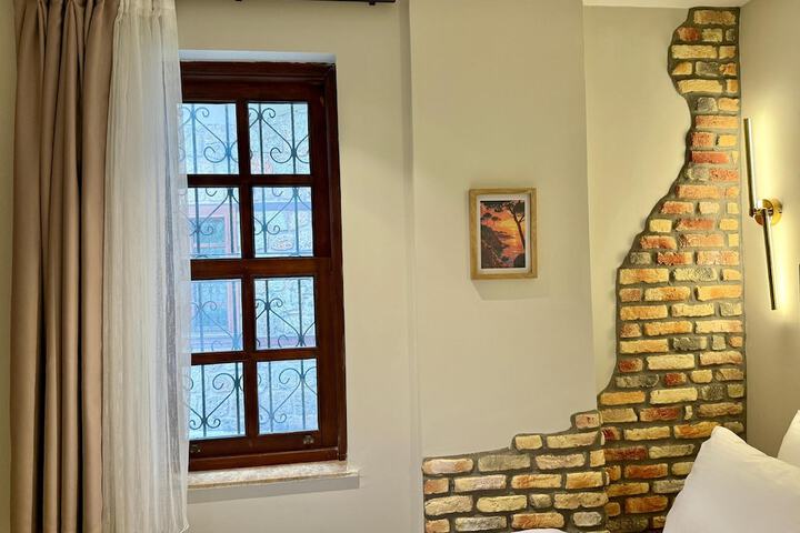 Room 95 of 126