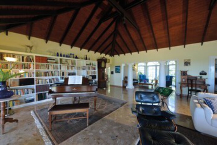 Room 10 of 27