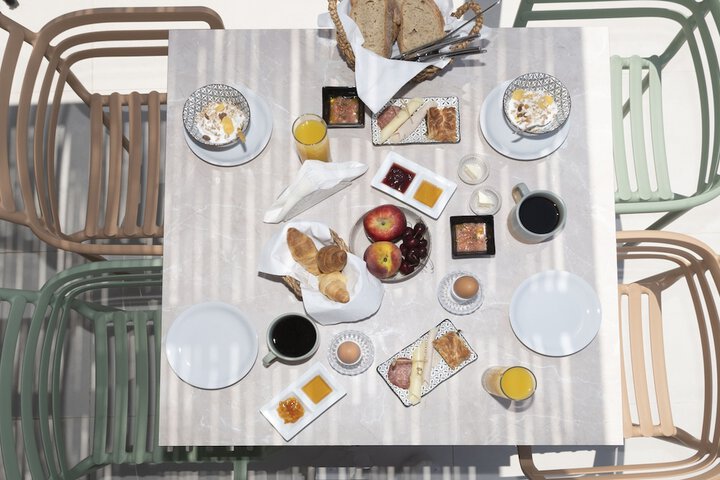 Breakfast/Coffee Service 207 of 259