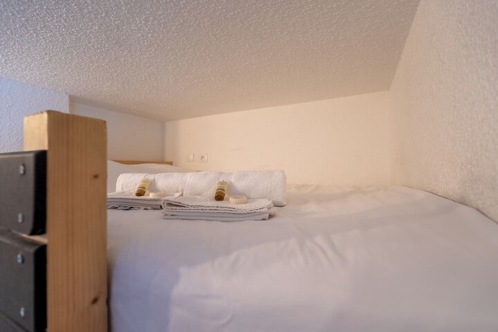 Room 5 of 54