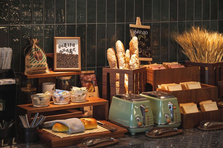 Breakfast/Coffee Service 19 of 34