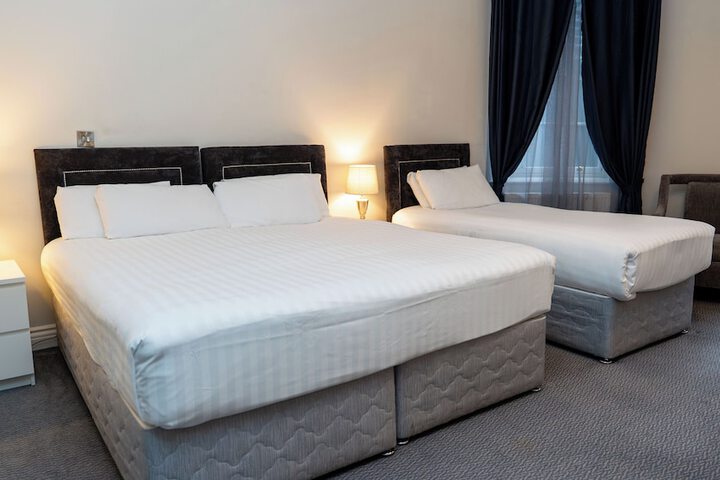 Room 40 of 91