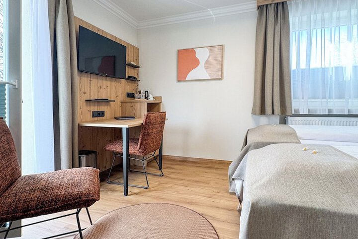 Room 40 of 207
