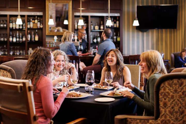 Dining 60 of 98