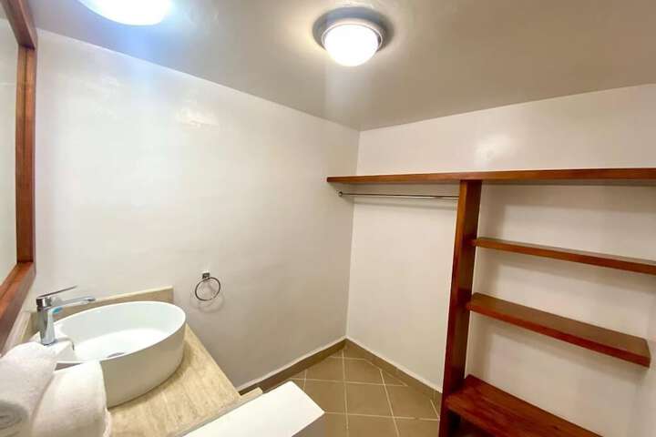 Room 17 of 59
