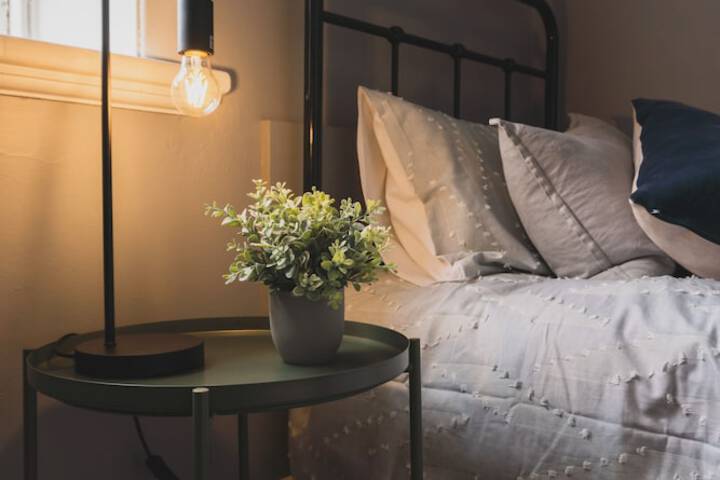 Room 9 of 35