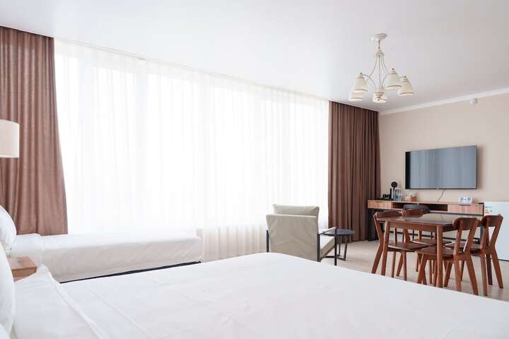 Room 20 of 49