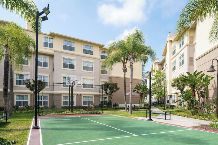 Tennis court