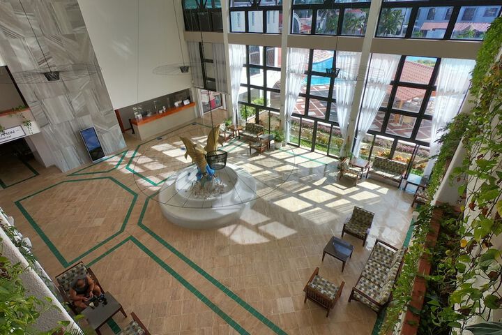 Guest Lobby