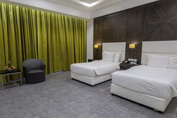 Room 12 of 60