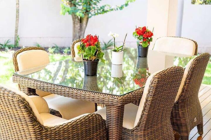 Terrace/Patio 9 of 10