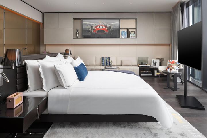 Room 49 of 225