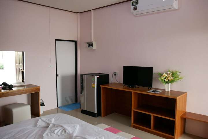 Room 15 of 29