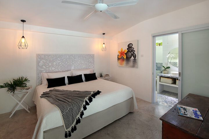 Room 2 of 46