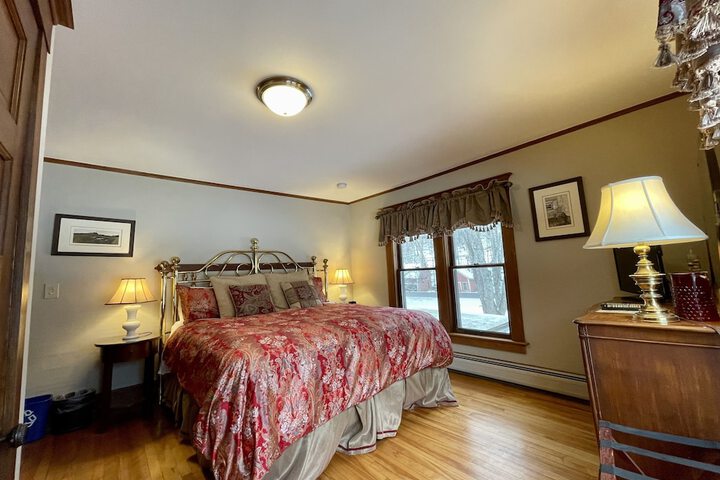 Room 18 of 60