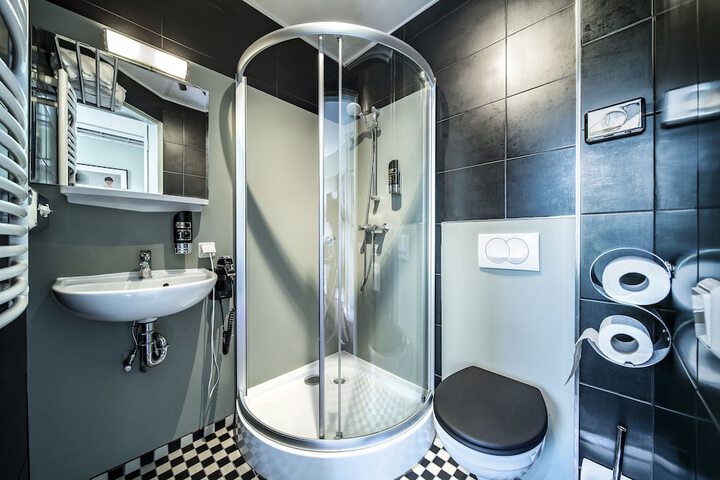 Clean Restrooms
