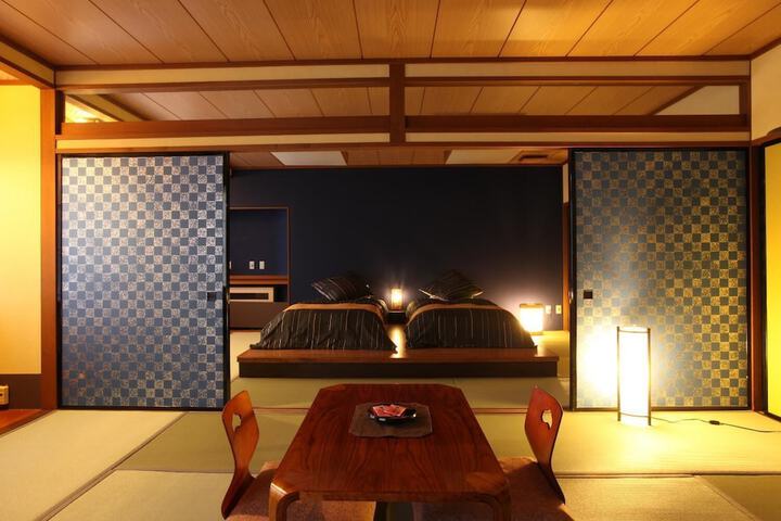 Room 9 of 50