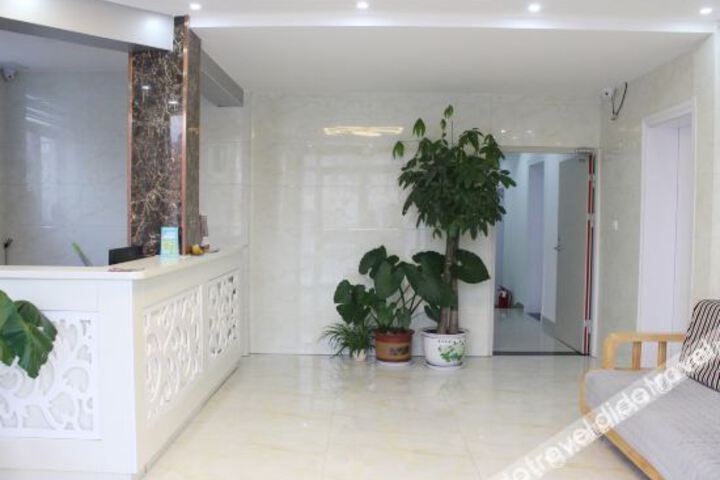 Hotel Interior 7 of 18