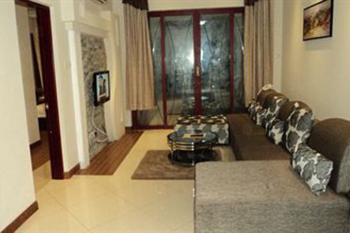 Room 17 of 32