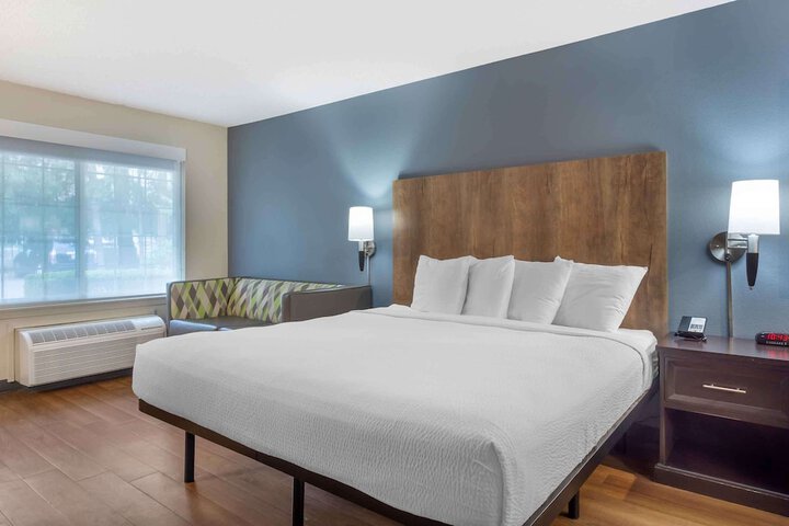 Room 14 of 30
