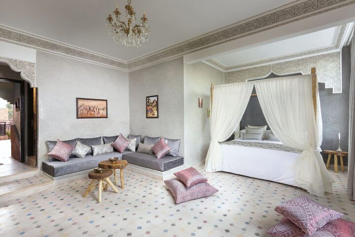 Room 25 of 80