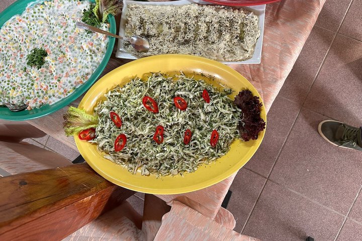 Dining 42 of 60