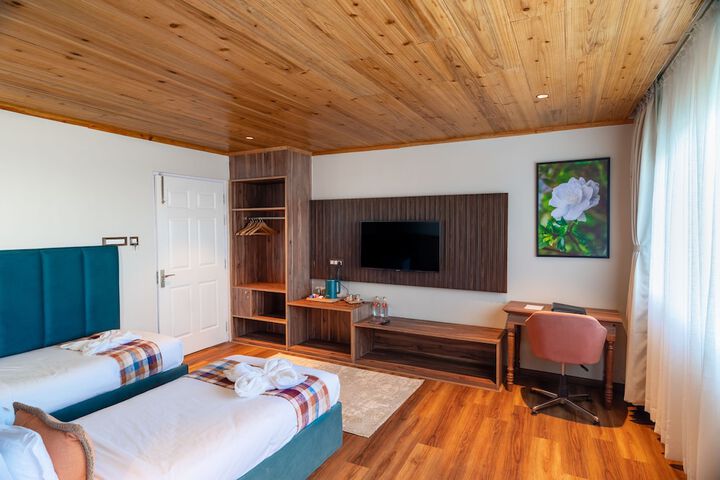 Room 46 of 57