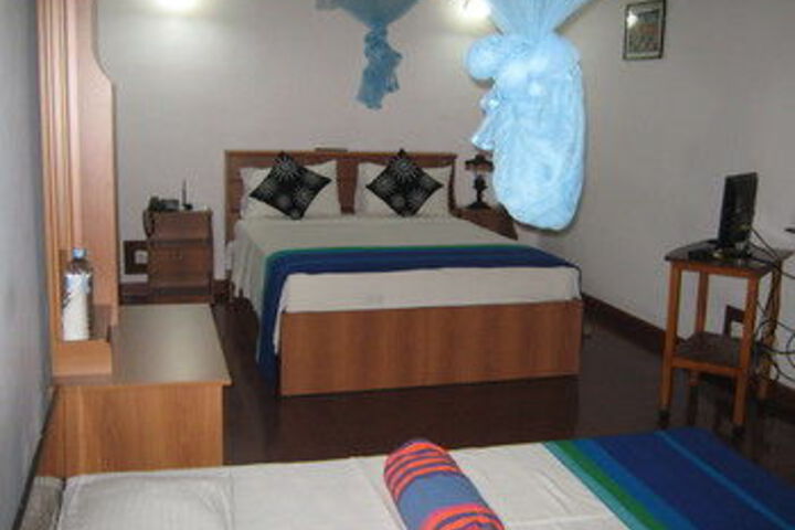 Room 52 of 81