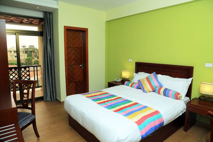 Room 21 of 25