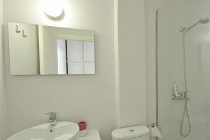 Room 2 of 18