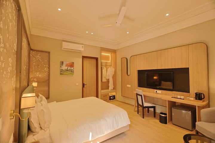Room 26 of 64