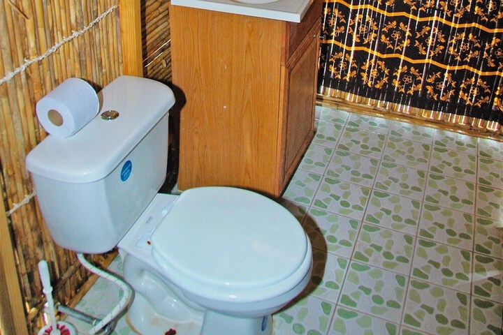 Room 4 of 27