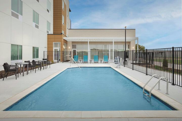 Pool 29 of 46